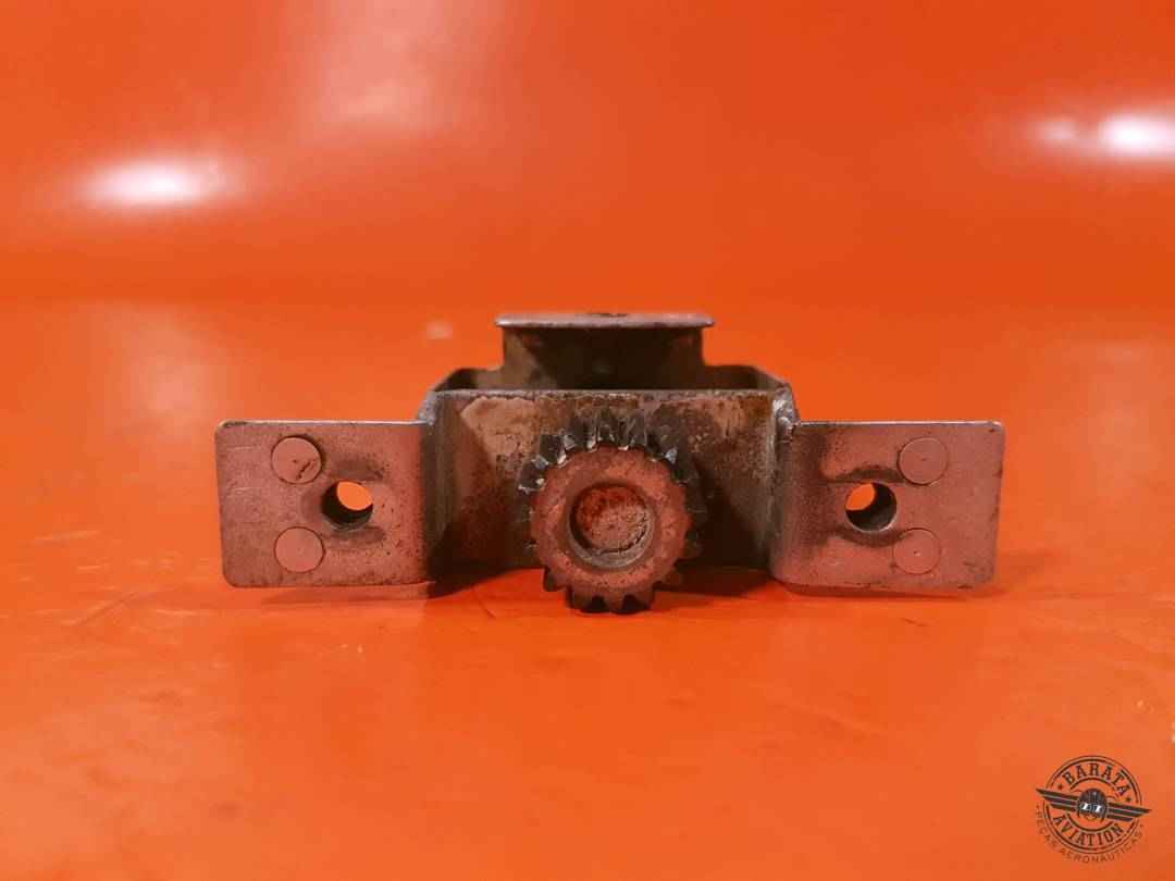 0412066-2 Cessna Clutch Assembly Rotary Door Latch-R/H