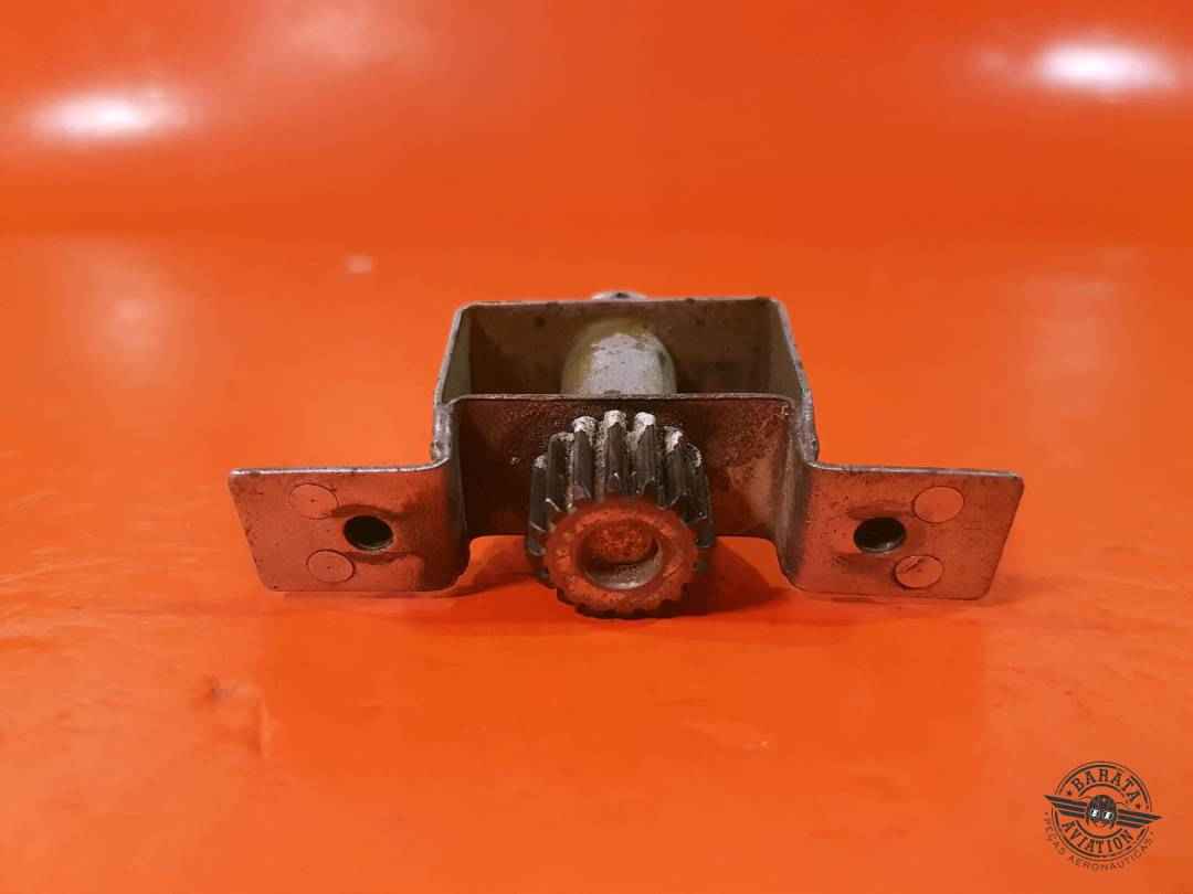 0412066-2 Cessna Clutch Assembly Rotary Door Latch-R/H