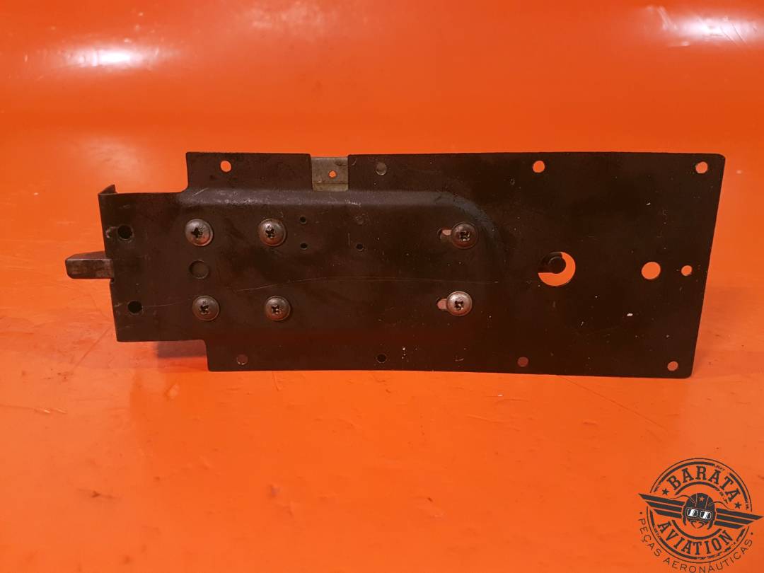 0413387-3 Conjunto de pestillo de puerta de cabina Cessna 152/172 - L/H