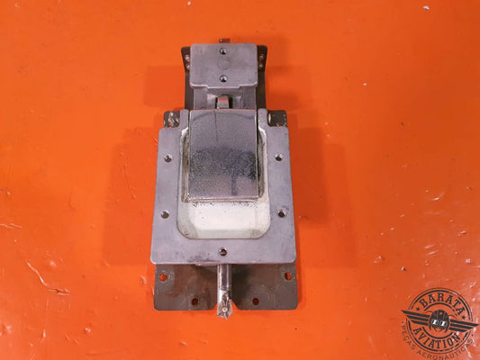 0517012-4 Conjunto de pestillo de puerta de cabina Cessna - R/H