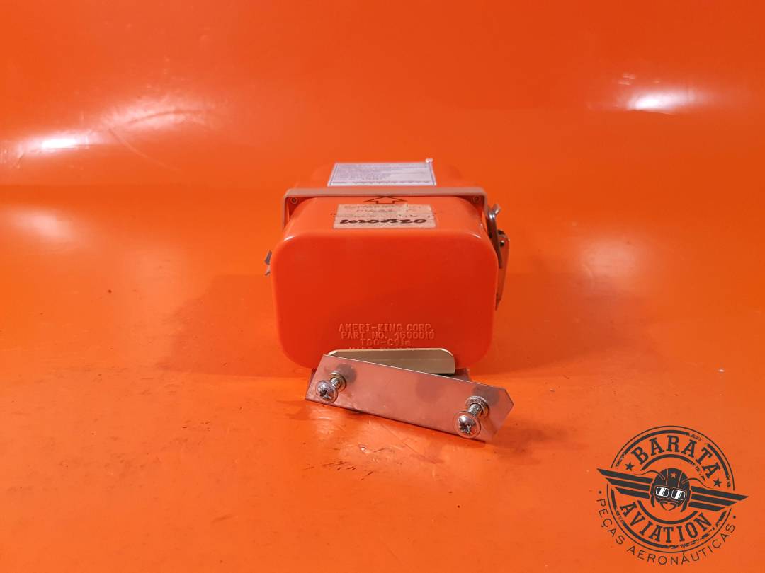 ELT AK-450 (AMERI-KING) CON BANDEJA Y ANTENA P/N: AK-450