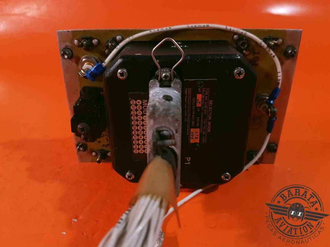 COLLINS  SELECTOR MODE AUTO PILOT; INCLUDED CONNECTOR P/N: 622-3891-002