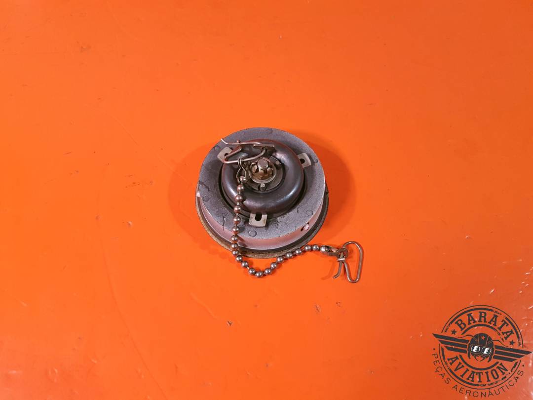 TAPA DE COMBUSTIBLE AUXILIAR (SHAW AERO) N.° DE PARTE: 0721303-7