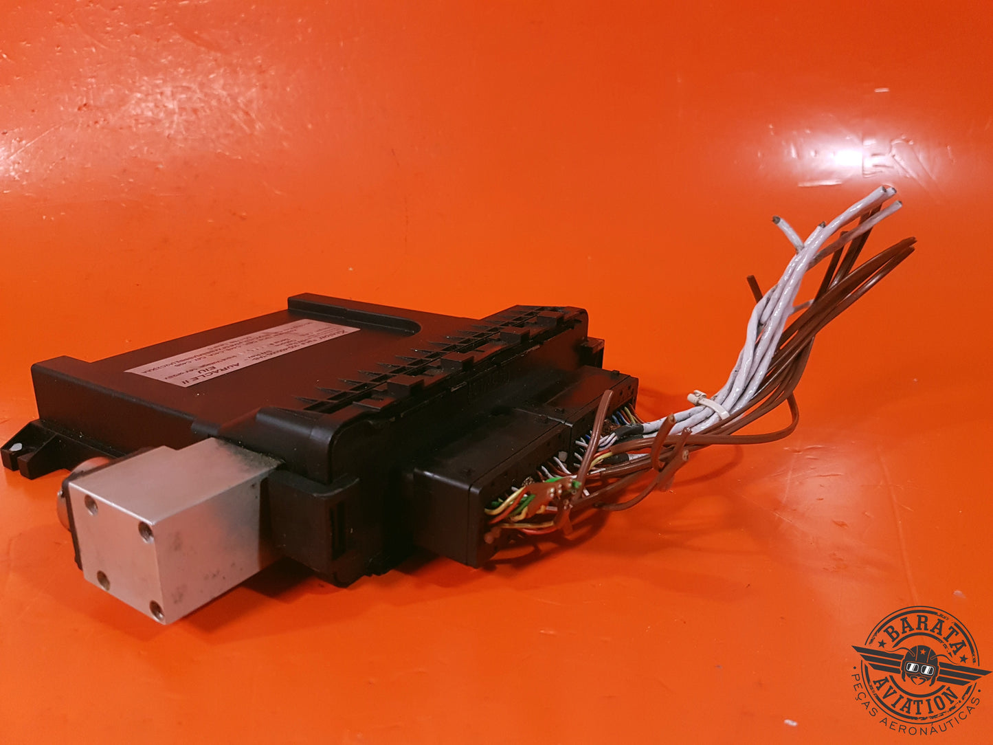 XERION AURACLE II EIU ENGINE MANAGEMENT UNIT 14/28volts FOR PARTS NOT WORKING WAS DIPPED IN SALT WATER.