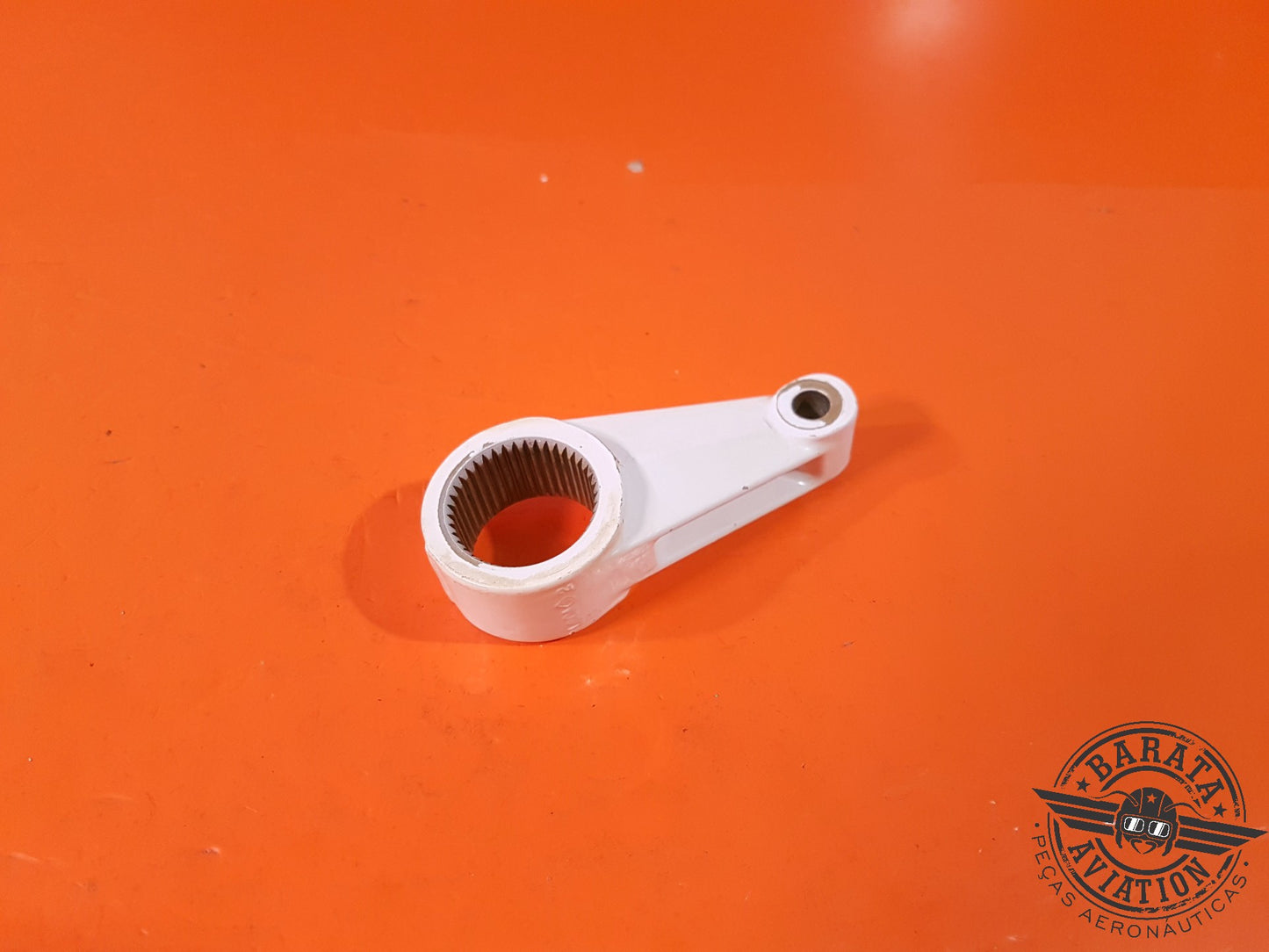 ACTUADOR DE ENGRANAJE DE BRAZO-NARIZ P/N 104-820050-3