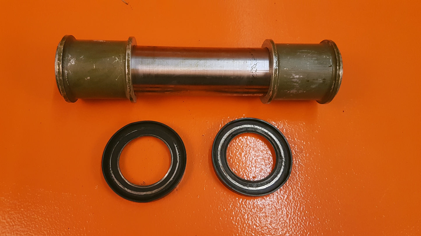 0842000-36 Tube Axle