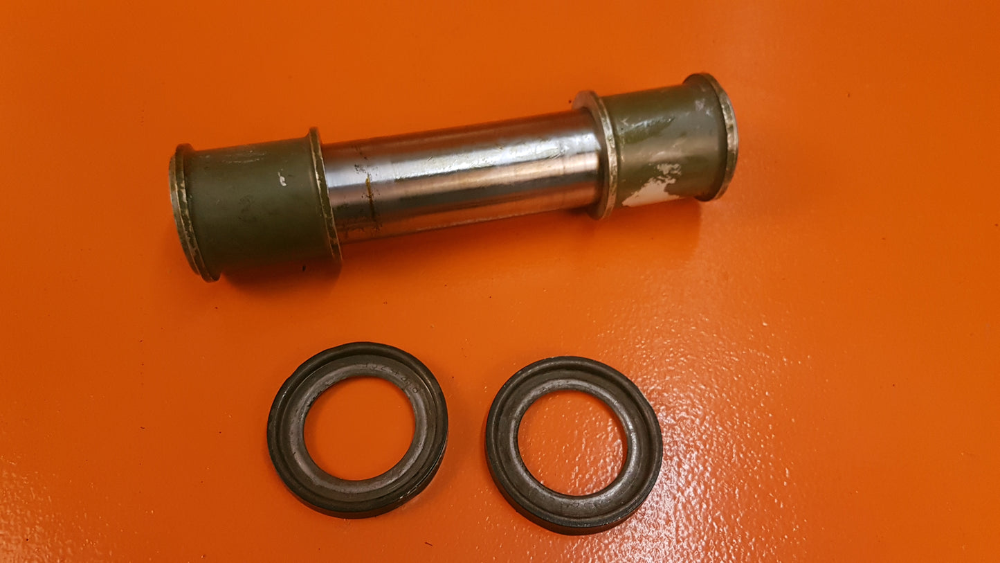 0842000-36 Tube Axle