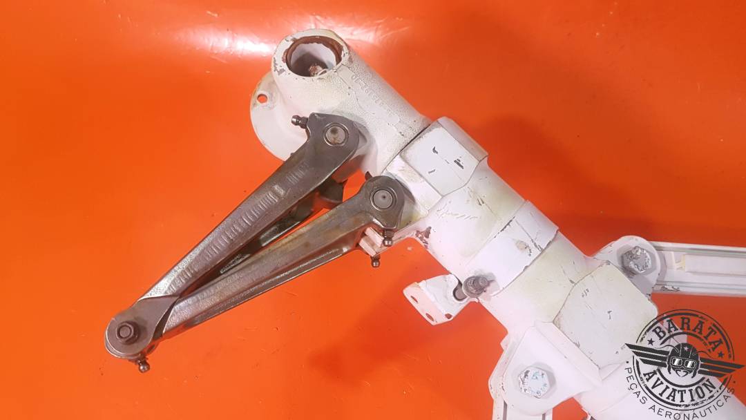 GEAR ASSY- R/H MAIN LANDING P/N: 95-810002-756