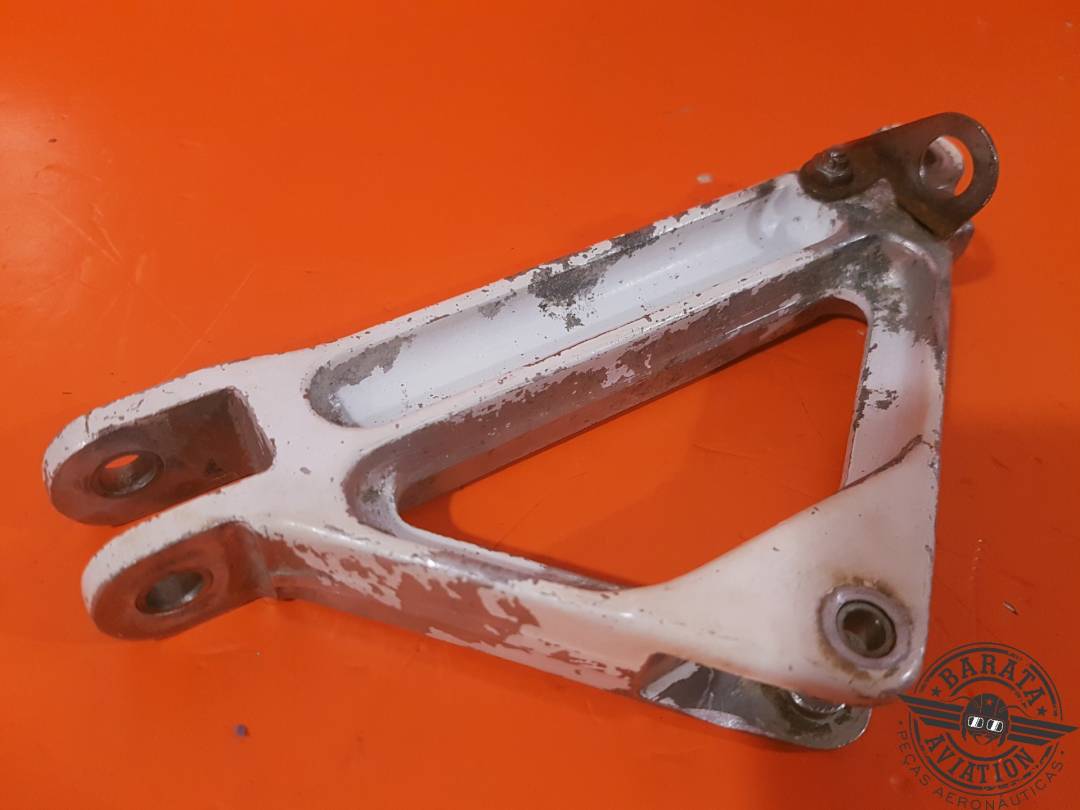 20766 LINK - MAIN GEAR SIDE BRACE UPPER