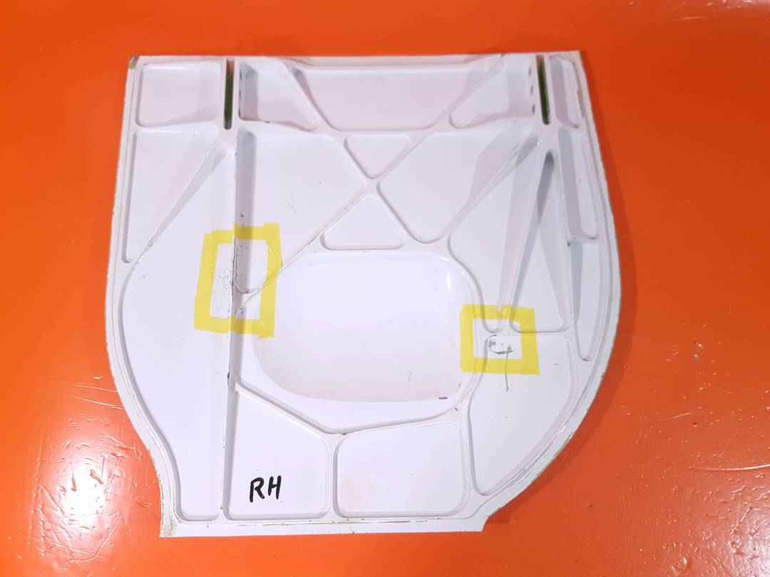 LG-DR0001-12 BEECHCRAFT DOOR ASSY-RH INBD / NEEDS REPAIR  