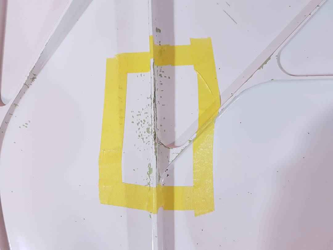 LG-DR0001-12 BEECHCRAFT DOOR ASSY-RH INBD / NEEDS REPAIR  