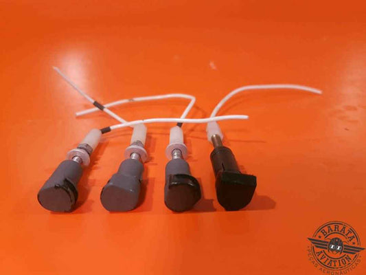 CM2990G1 KIT OF 4 POST LIGHT OPERATING NORMALY