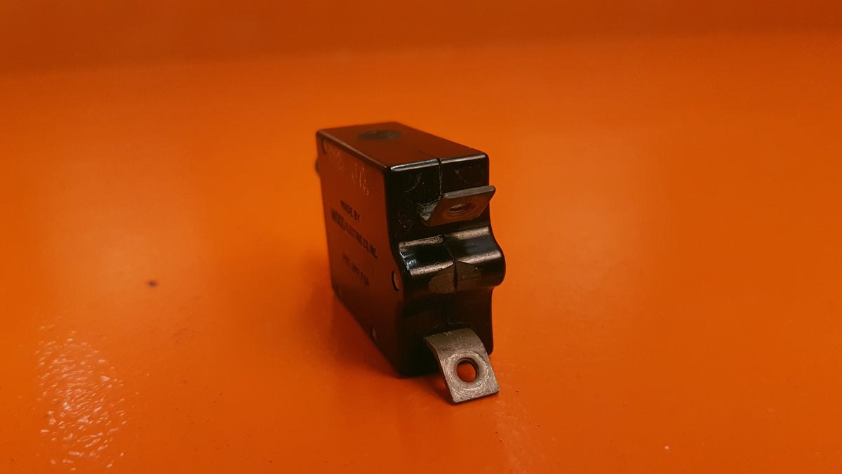 112-205-101 Wood Circuit Breaker Switch