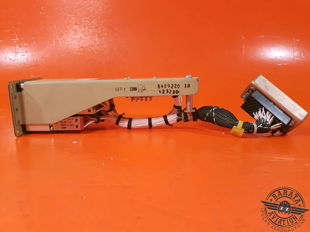 CONJUNTO DE PANEL DE INTERRUPTORES EFIS N.° DE PÁGINA 548922-21