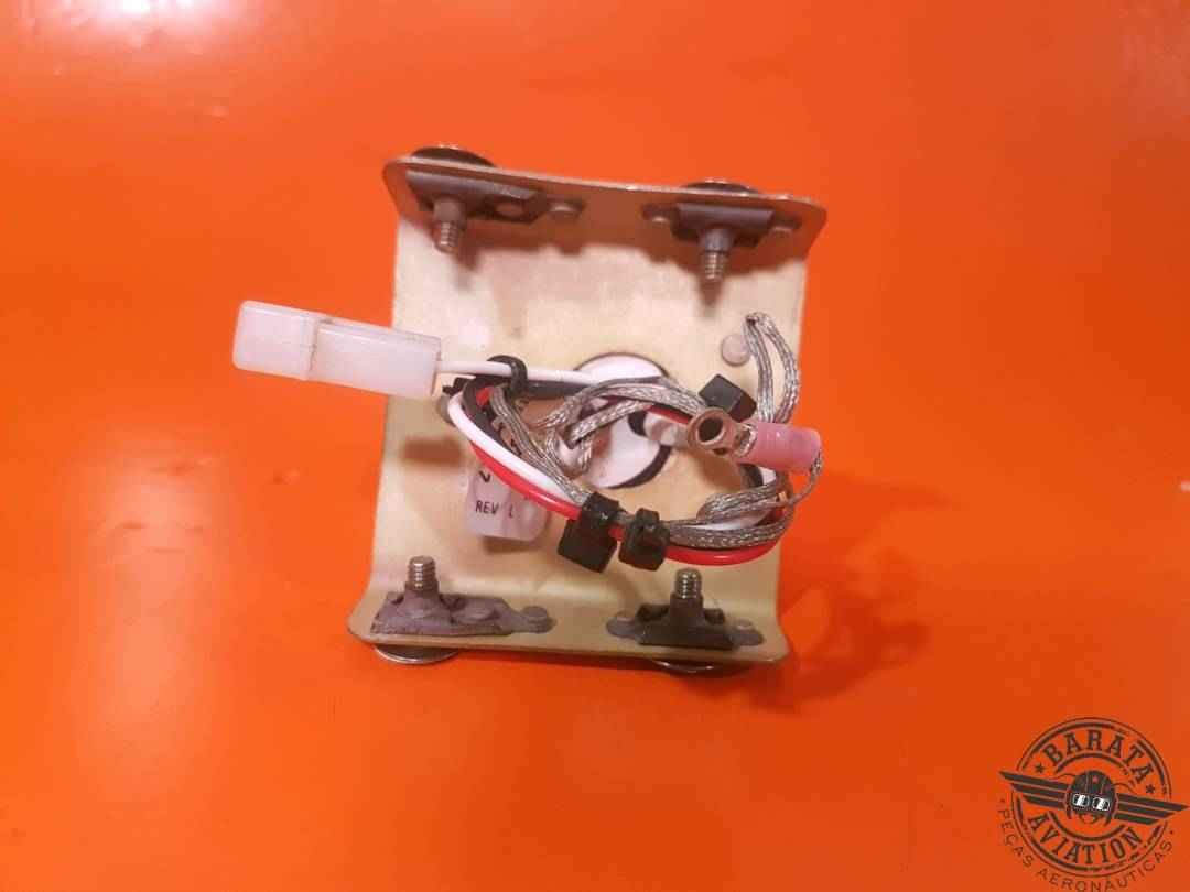 WHELEN STROBE LIGHT ASSEMBLY  28 VDC; W/CONNECTOR P/N: 90111-02