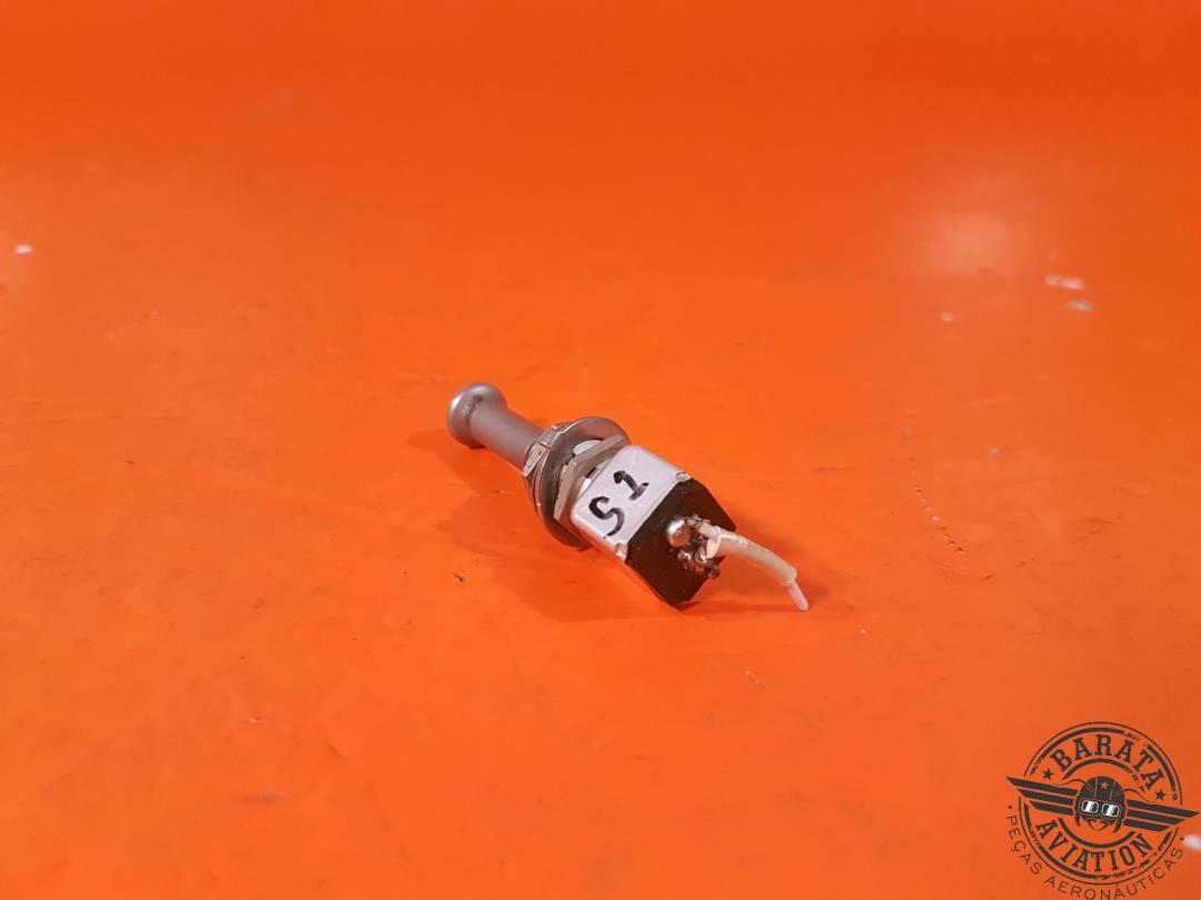 TOGGLE SWITCH ON-ON LOCKING LEVER P/N: MS27720-23-1D 