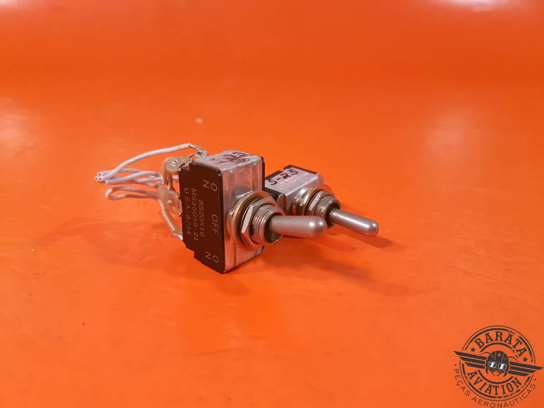 CUTLER HAMMER KIT OF 2 SWITCHES  P/N MS35058-28