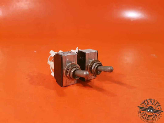 CUTLER HAMMER KIT OF 2 SWITCHES   P/N MS35059-23