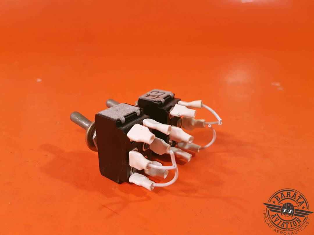 CUTLER HAMMER KIT OF 2 SWITCHES   P/N MS35059-23