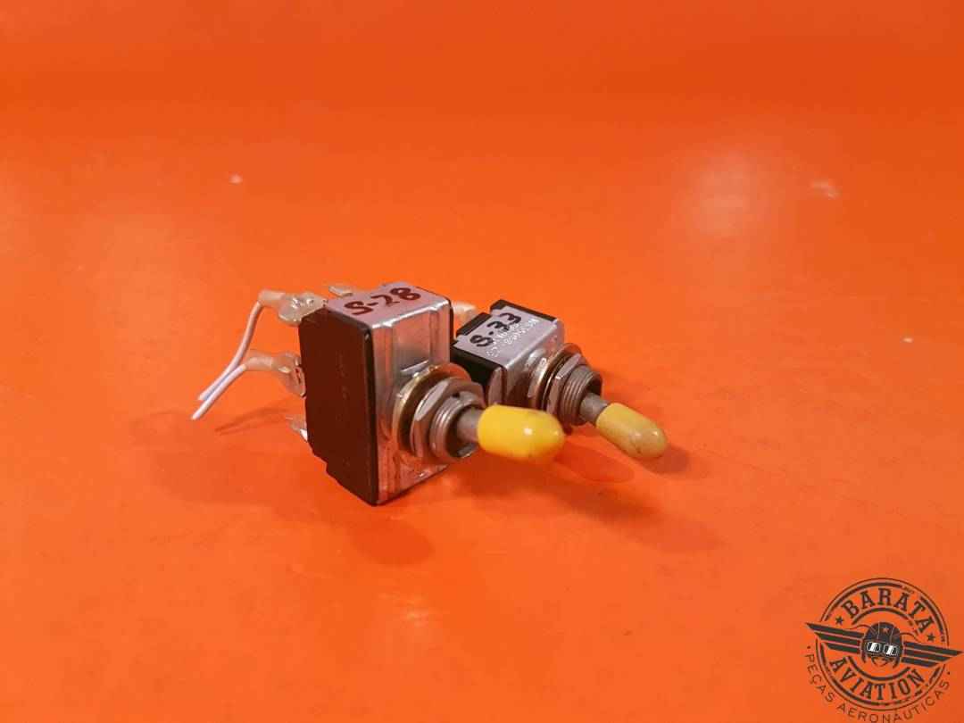 CUTLER HAMMER KIT OF 2 SWITCHES   P/N: MS35059-23