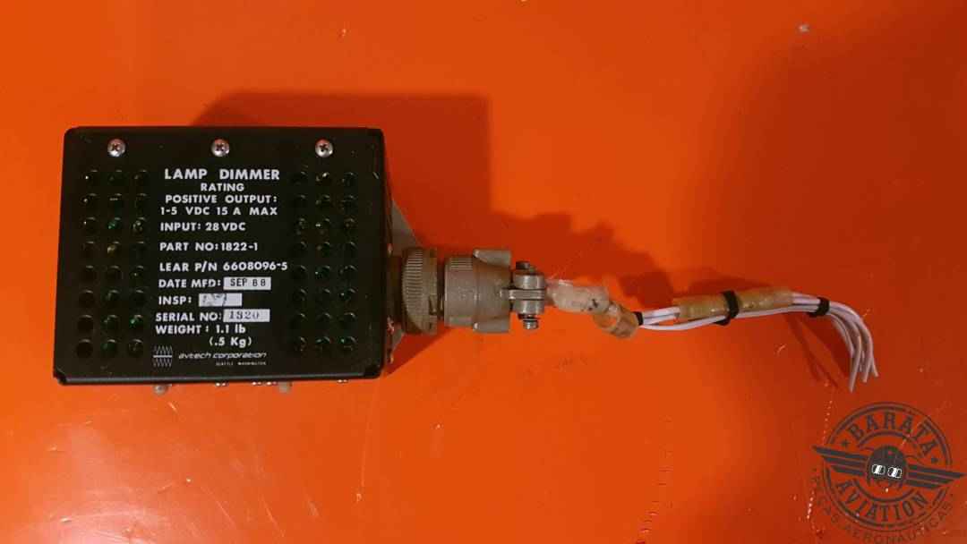 AVTECH/LEAR DIMMER LAMP INPUT:28 VDC  W/ CONNECTOR P/N: 6608096-5