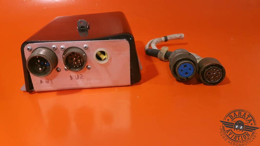 CONJUNTO DE CAJA DE RELÉS BOMBARDIER CON CONECTORES Y CABLEADO N.° DE PARTE: 2518337-4