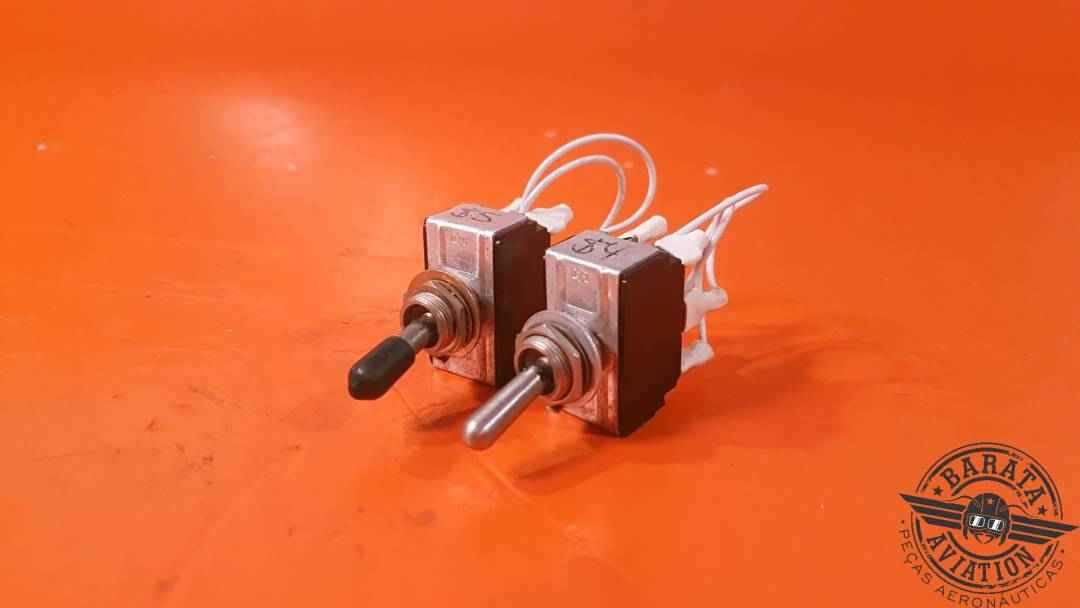 CUTLER HAMMER KIT OF 2 SWITCHES 2 POSITIONS  P/N: MS35059-23