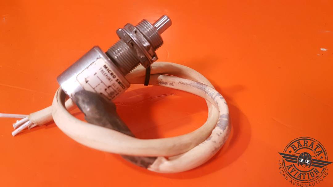LANDING GEAR LIMIT MICRO SWITCH P/N: 1CH1-6