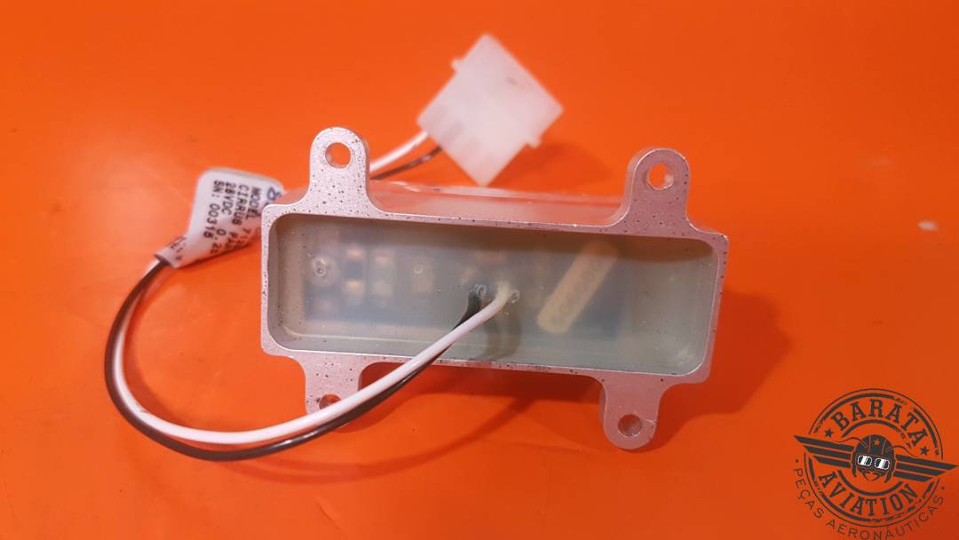 WHELEN LED RECOGNITION LIGHT  28 VDC P/N  01-0771285-30