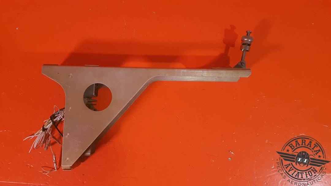 BARRY CONTROLS MOUNT TRAY ASSY  W/ BACK PALTE P/N: 13636-93921-1