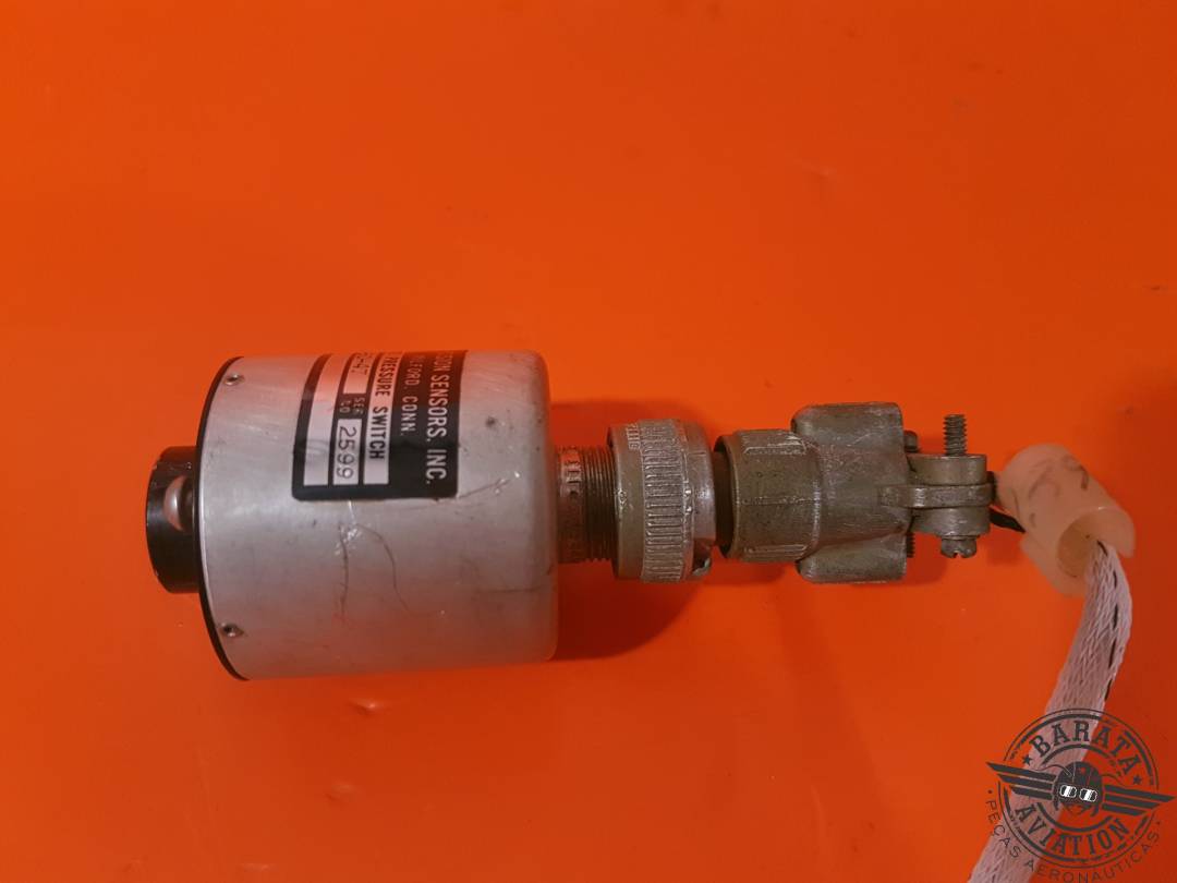 E45C-47 Precision Absolute Pressure Switch - w/ connector 