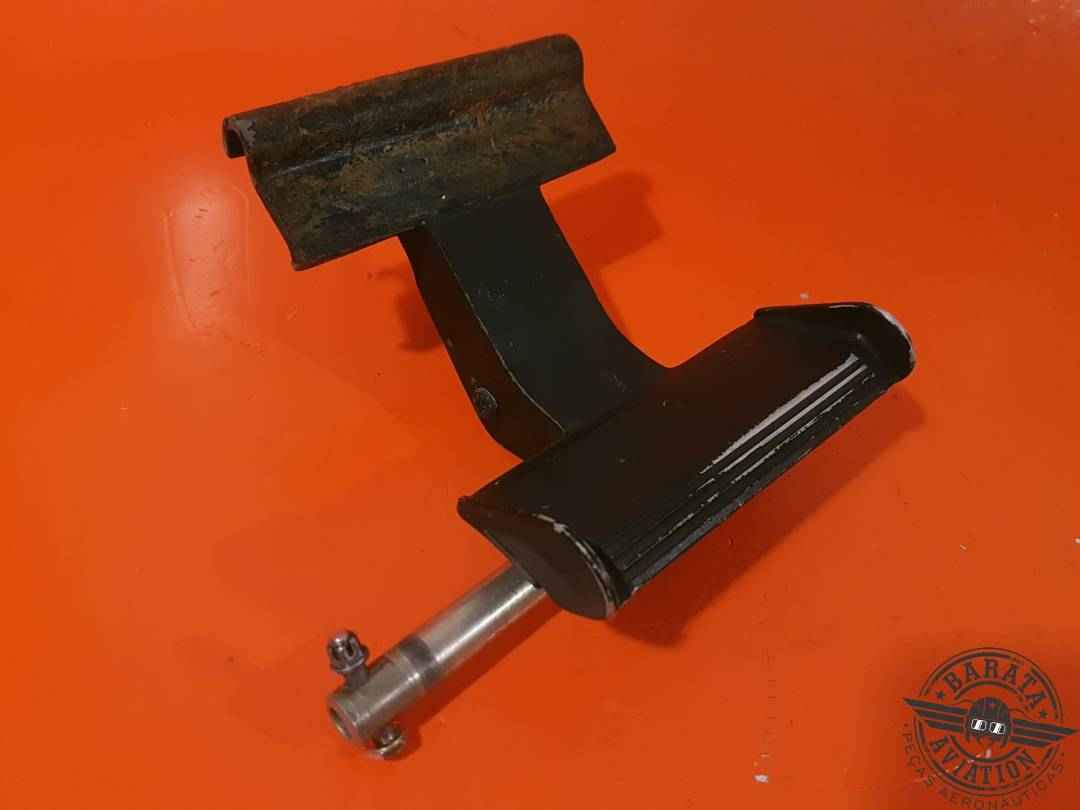 2415171-11 BOMBARDIER/LEARJET PEDAL ASSY