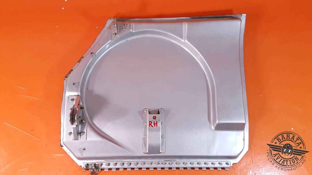 5422162-6  Learjet 55C R/H Main Gear Door Assy