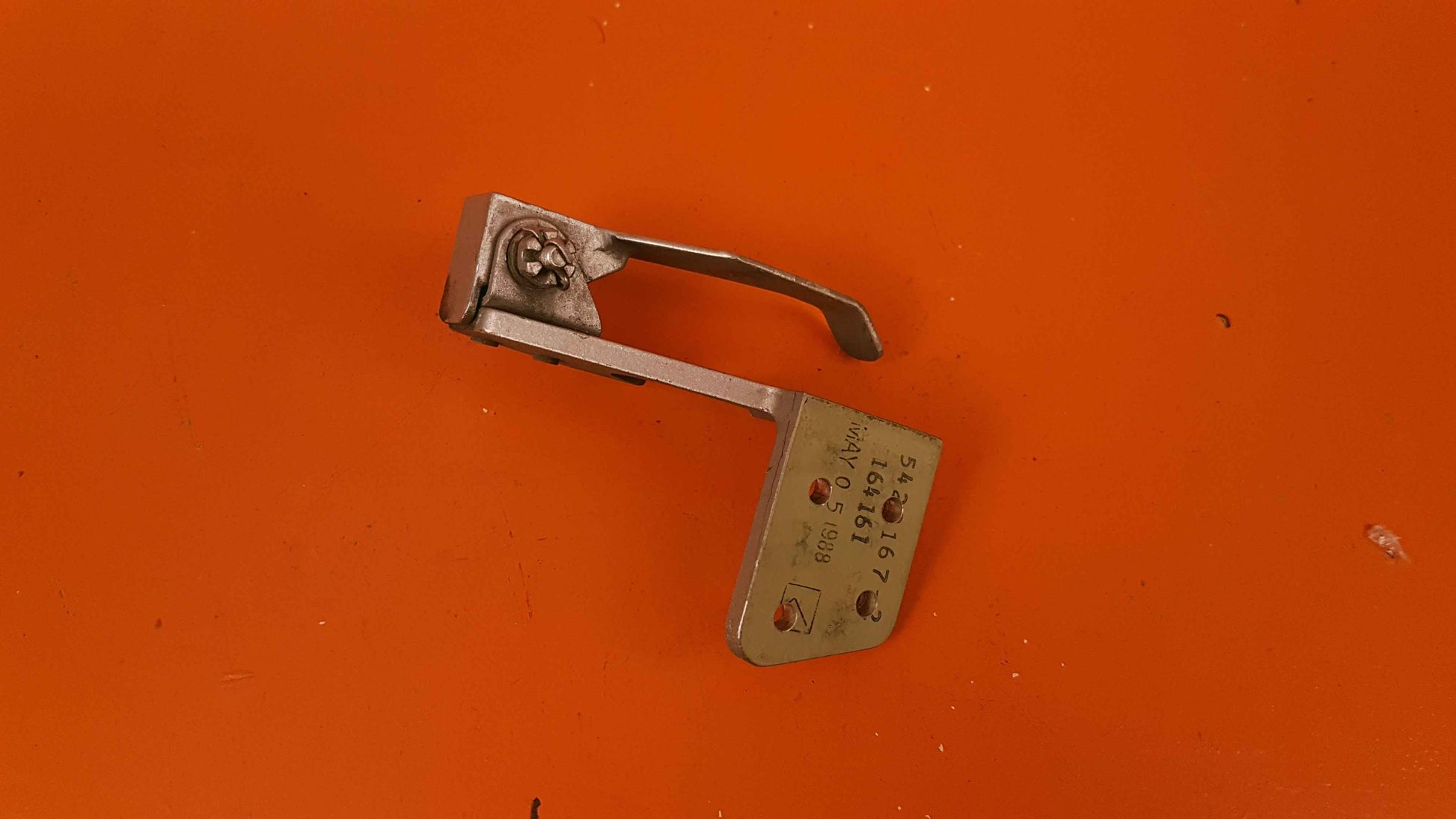 5422167-2 R/H Support Switch