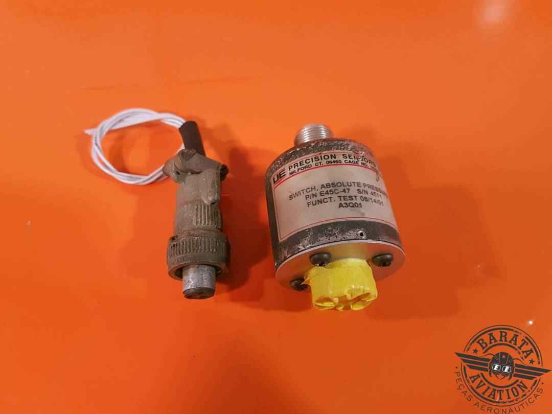 E45C-47 Precision Absolute Pressure Switch - w/ connector 