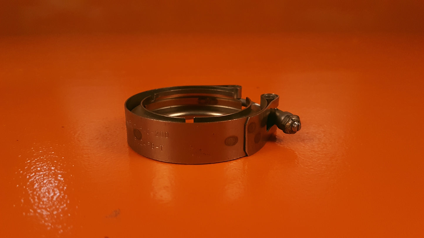 24540-200 Learjet Coupling V-Band