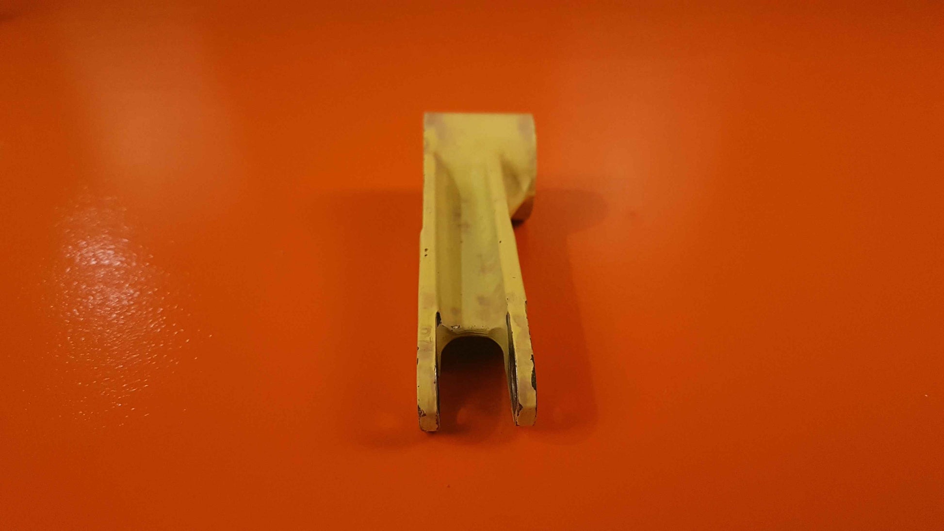 102-820013-3 BEECHCRAFT Nose Gear Retract Idler Arm