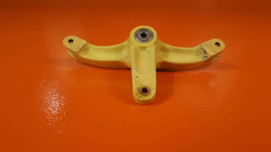35-524138-2 BEECHCRAFT Rudder Pedal R/H Bellcrank