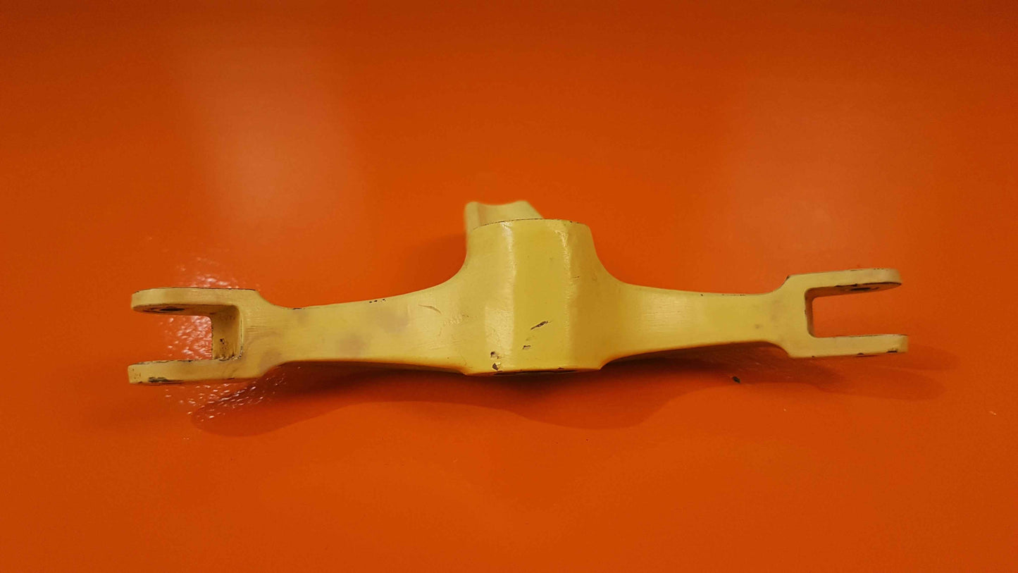 35-524138-2 BEECHCRAFT Rudder Pedal R/H Bellcrank