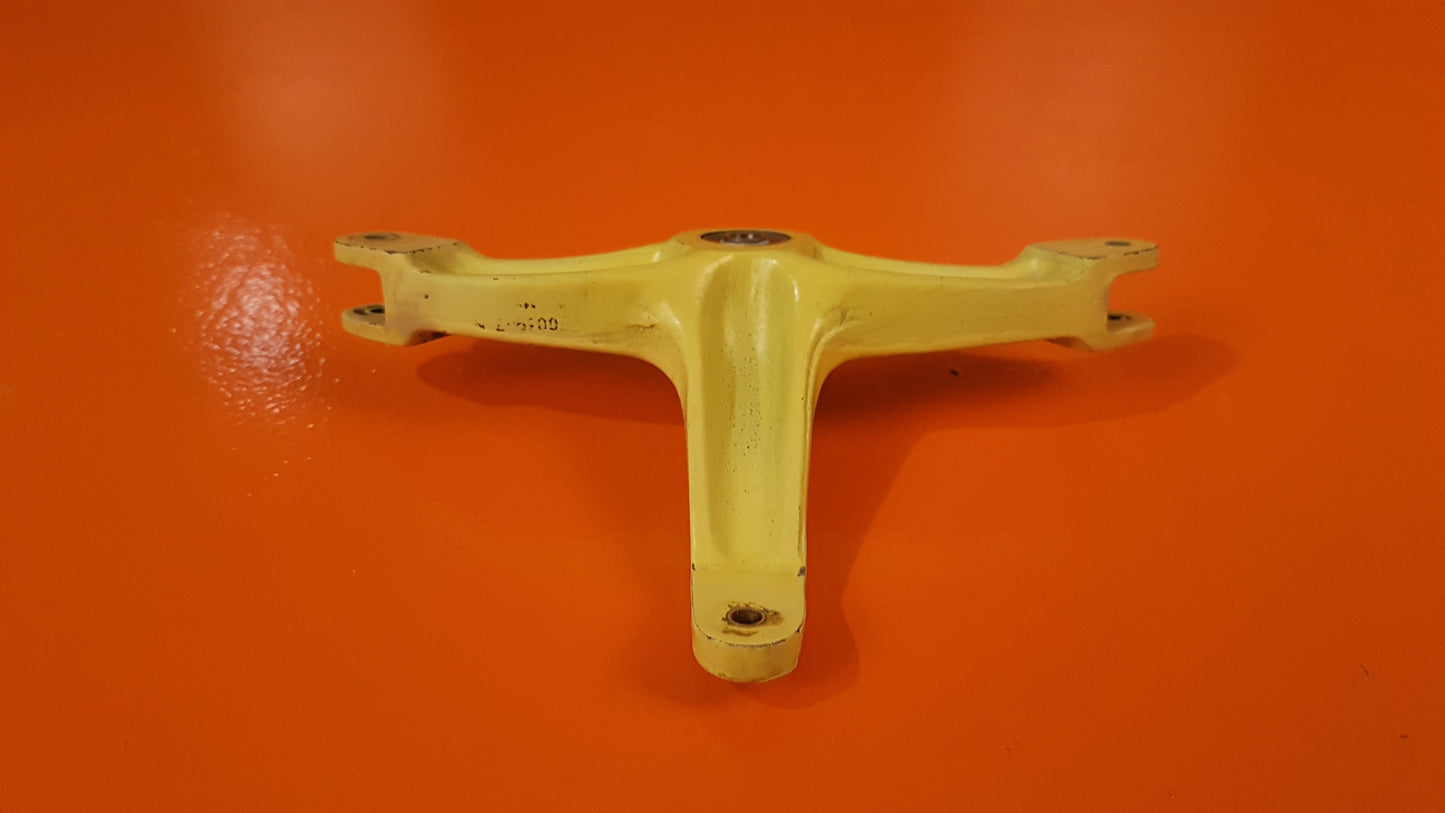 35-524138-2 BEECHCRAFT Rudder Pedal R/H Bellcrank