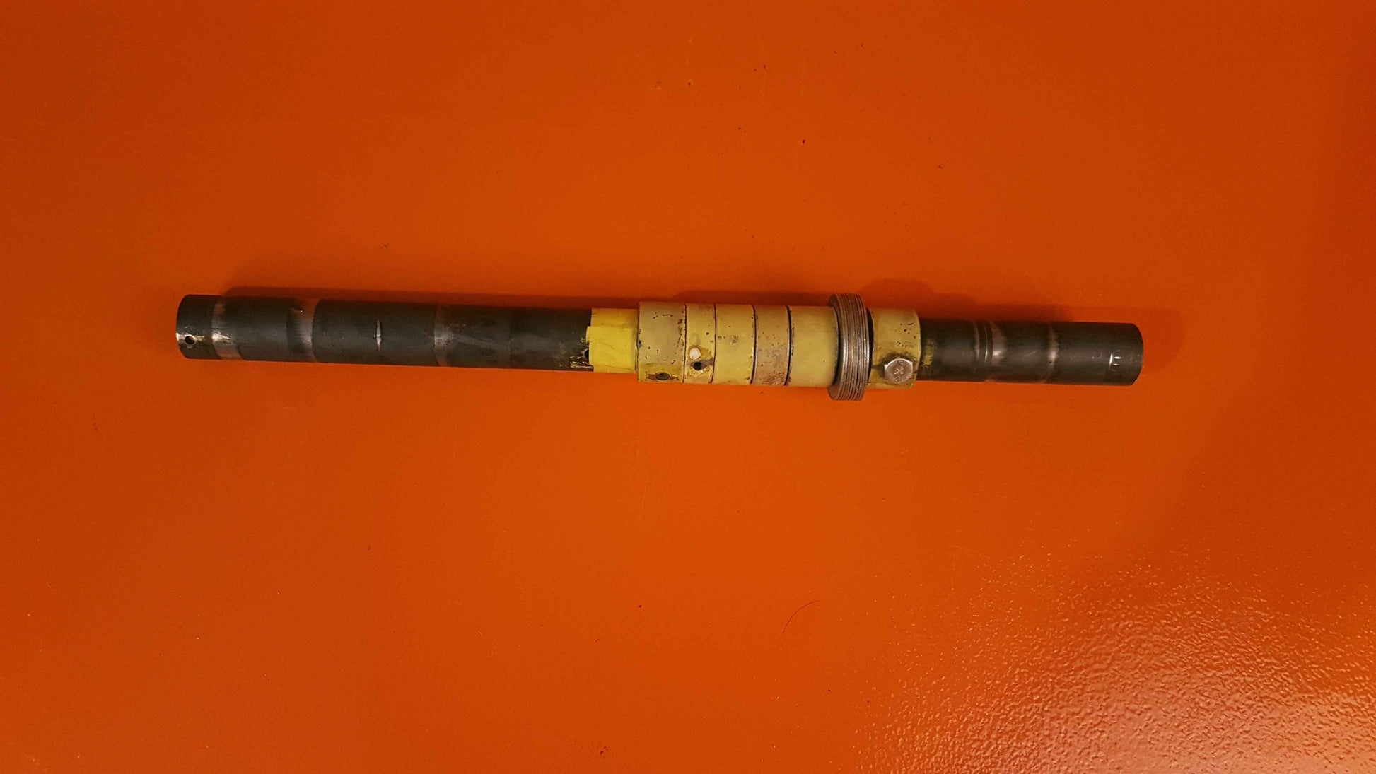002-524016-1 Beechcraft Rudder Pedal Shaft RH