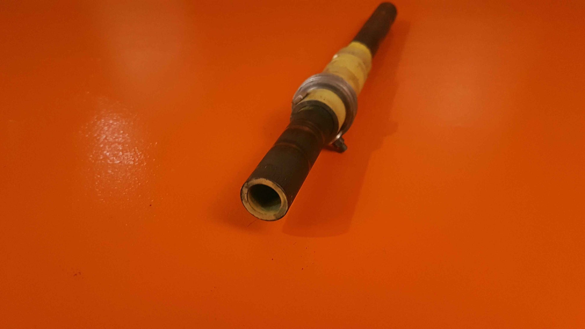 002-524016-1 Beechcraft Rudder Pedal Shaft RH