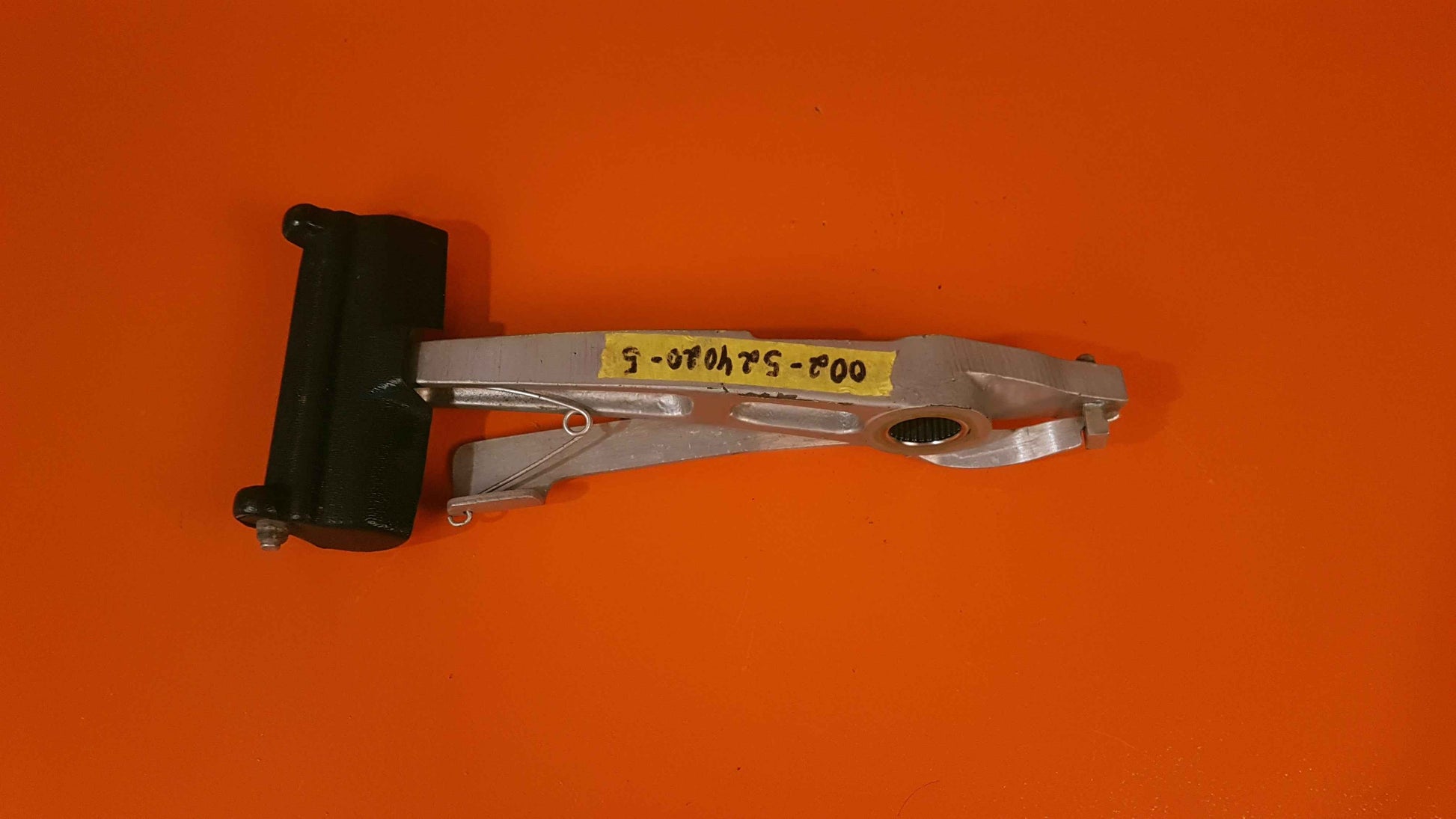 002-524020-5 Beechcraft Rudder Pedal Arm LH Assy