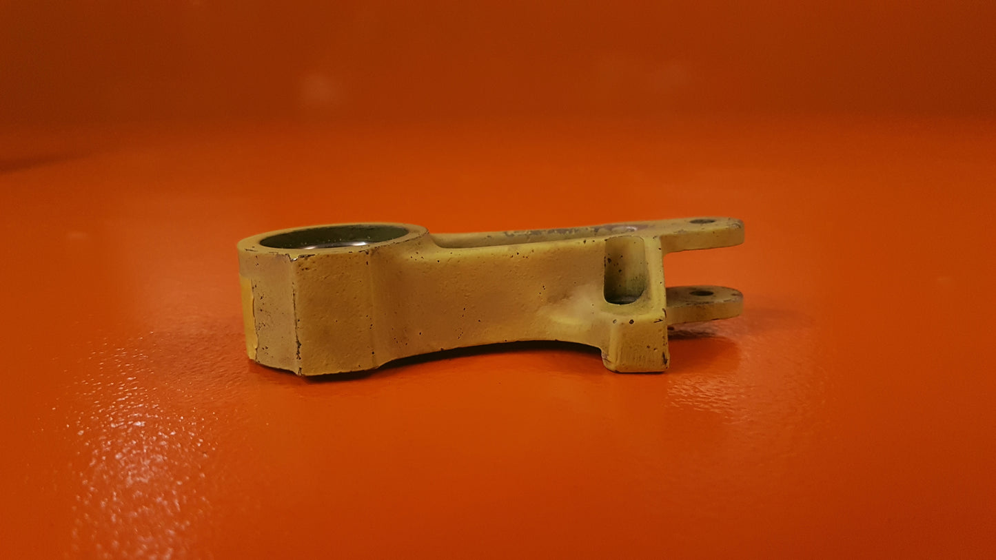 002-524012-15 Beechcraft Co-Pilot R/H Rudder Pedal Arm Assy
