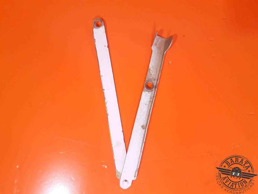 BEECHCRAFT  ACTUATOR ARM LINK ASSEMBLY  P/N 35-360014-1