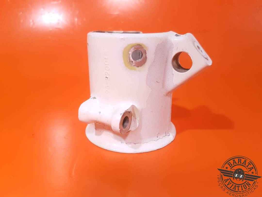 BEECHCRAFT RETAINER UPPER NOSE GEAR STRUT HOUSING  P/N: 96-820018