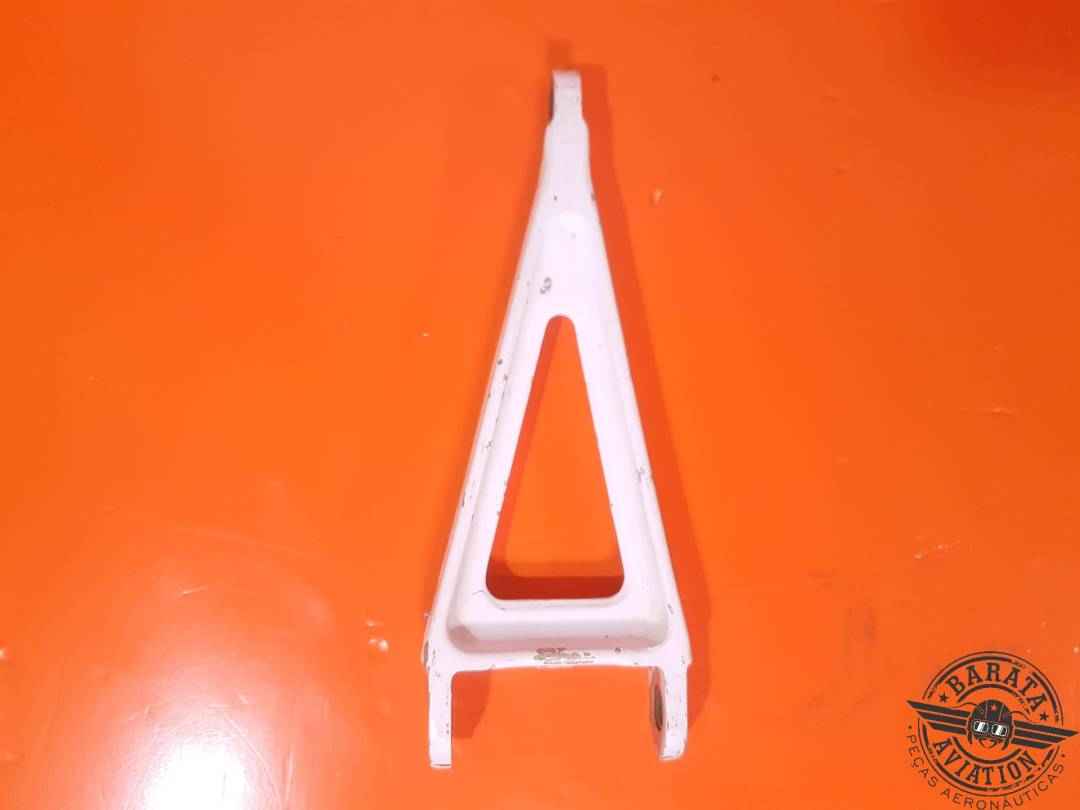 BEECHCRAFT KNEE,NOSE GEAR UPPER TOQUE  P/N: 60-820018-1