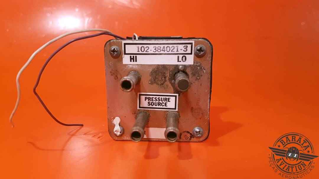 AIRBORNE INSTRUMENT AIR PRESS LITED /PRESSURE GAUGE  P/N: 1G15-3