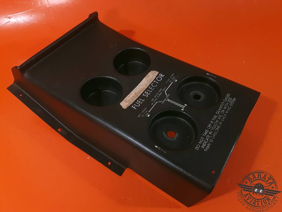 102-530042-11 CUBIERTA DE LA CONSOLA DE LA VÁLVULA DE ALIMENTACIÓN CRUZADA DE COMBUSTIBLE