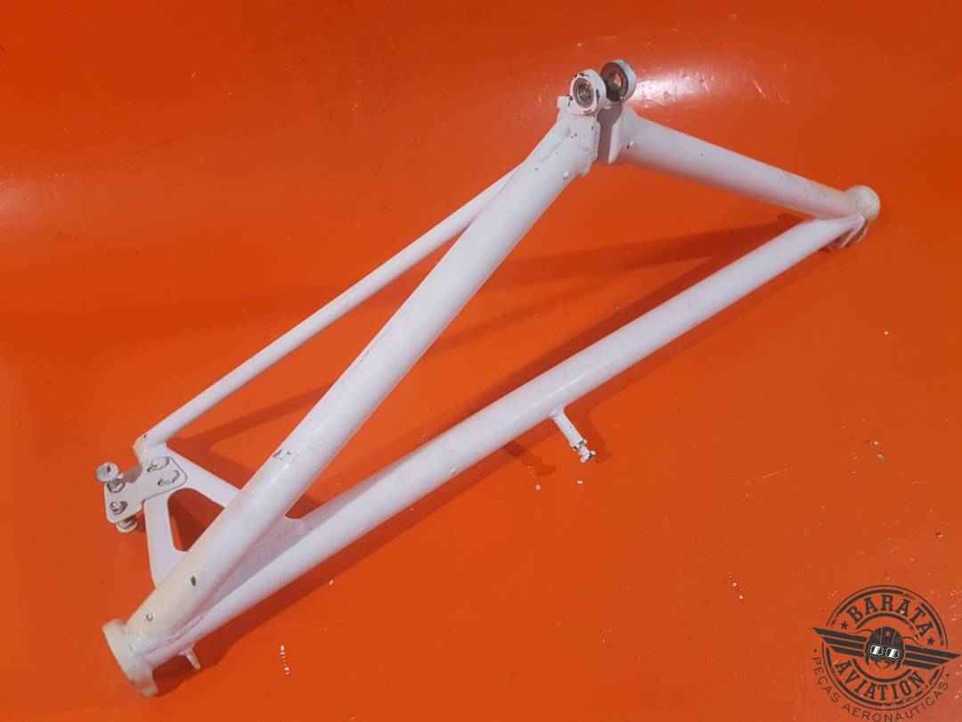 60-810026-3 BEECHCRAFT WELD ASSY L/H BRACE  MAIN LANDING GEAR